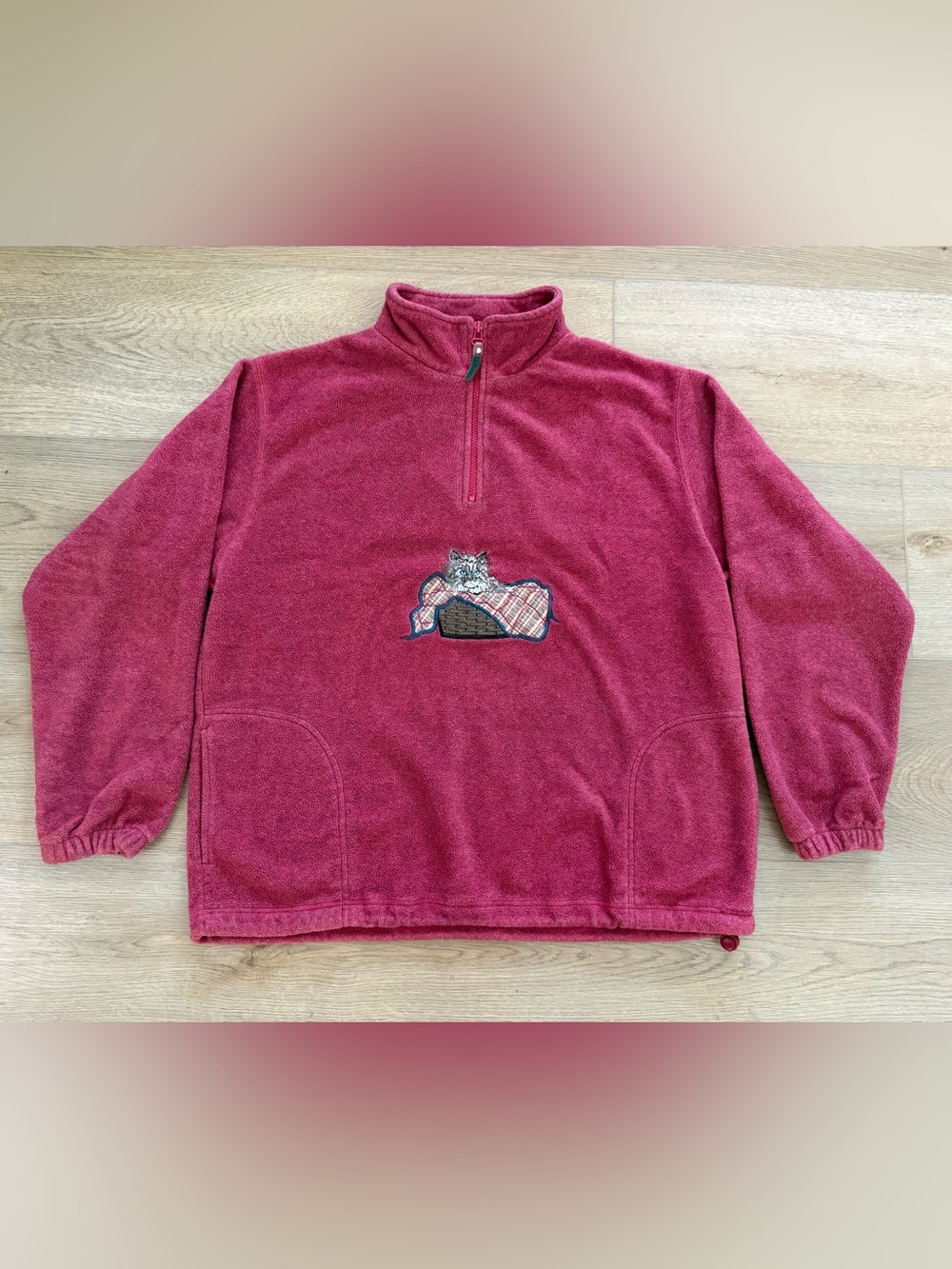 Northern Reflections Vintage Cat in Basket Embroidered Fleece Quarter Zip Large
